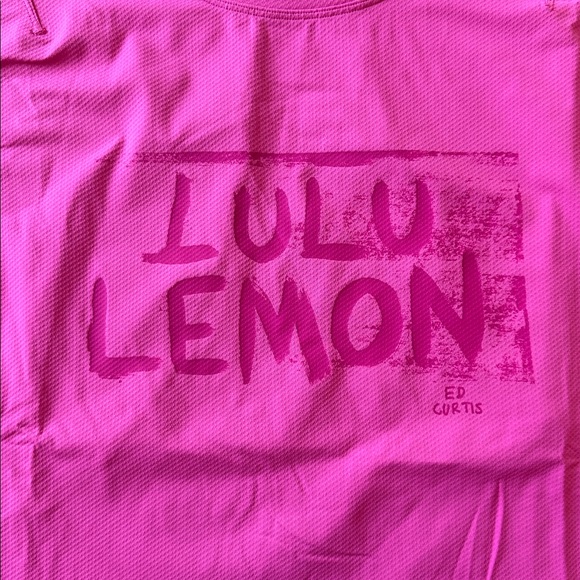 Lululemon Pink Graphic T-Shirt x Ed Curtis - Picture 2 of 3